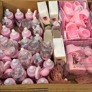 Baby shower table decorations and games